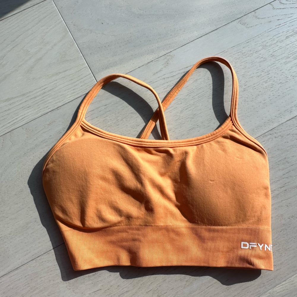 Dfyne sports bra